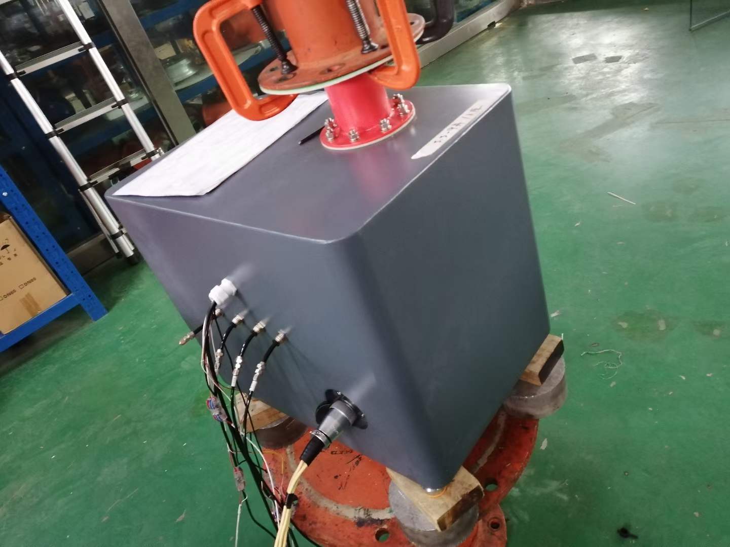 公司研制成功超小超輕型氣懸浮鼓風(fēng)機(jī)(圖1)